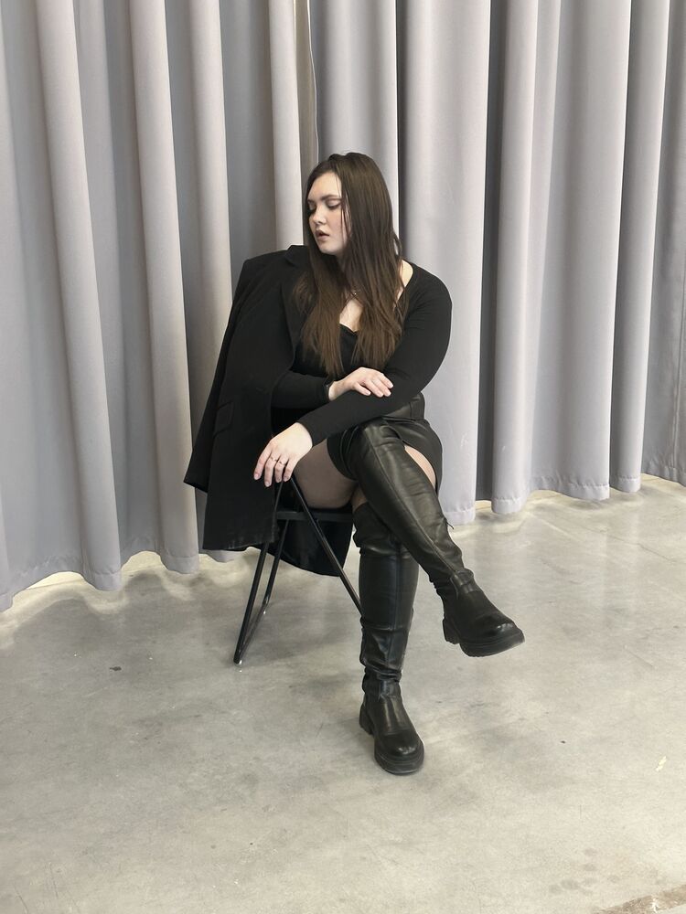  ,   , 24 ,   ,   