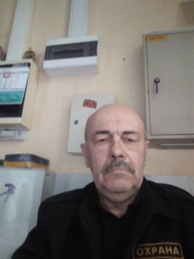  32975873  , 68 ,    