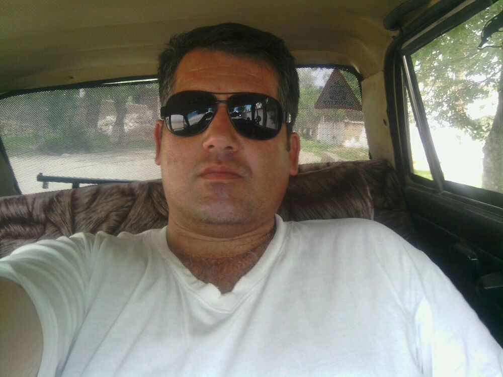  9512303  Akbar, 49 ,    