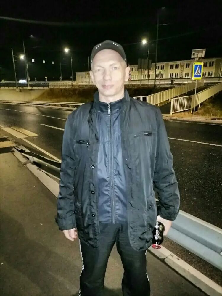  52977143  , 44 ,    