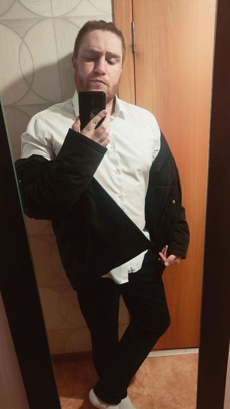  52854043  Mikhail, 30 ,    