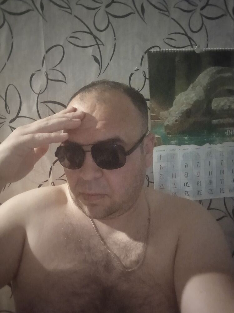   ,   Vladimir, 39 ,   c 