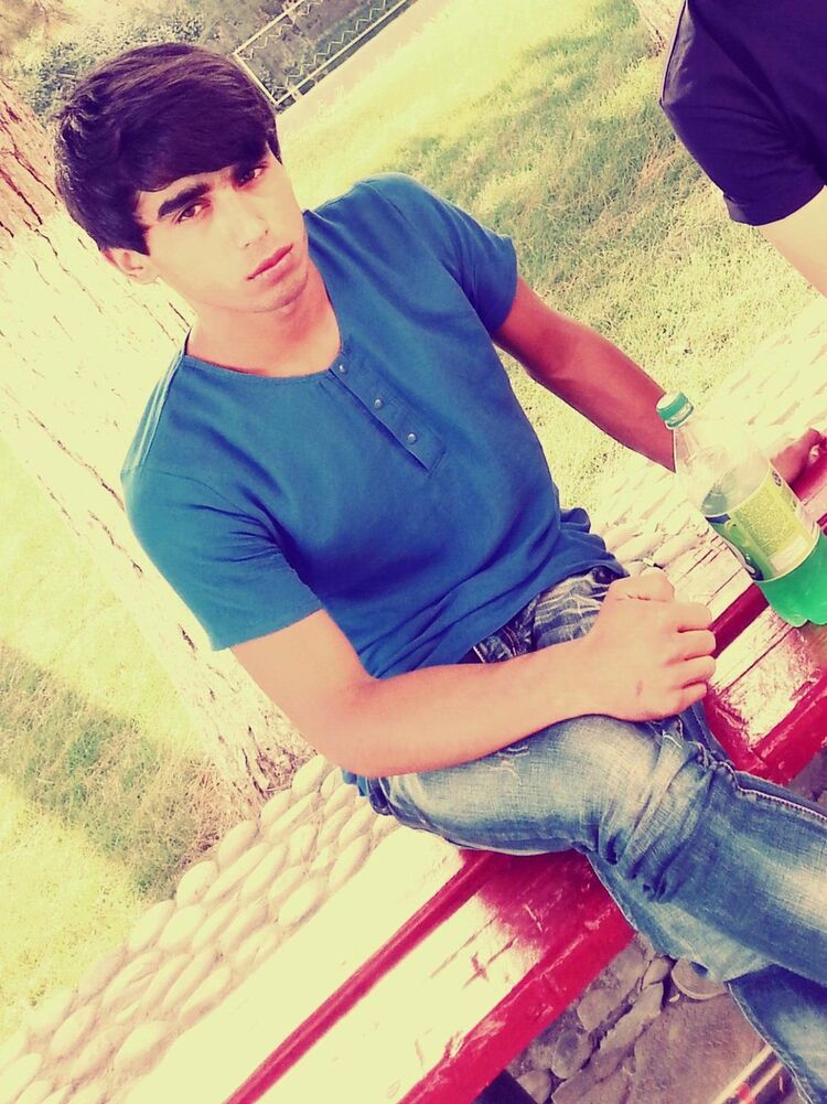  ,   AmiR, 29 ,   ,   , c 