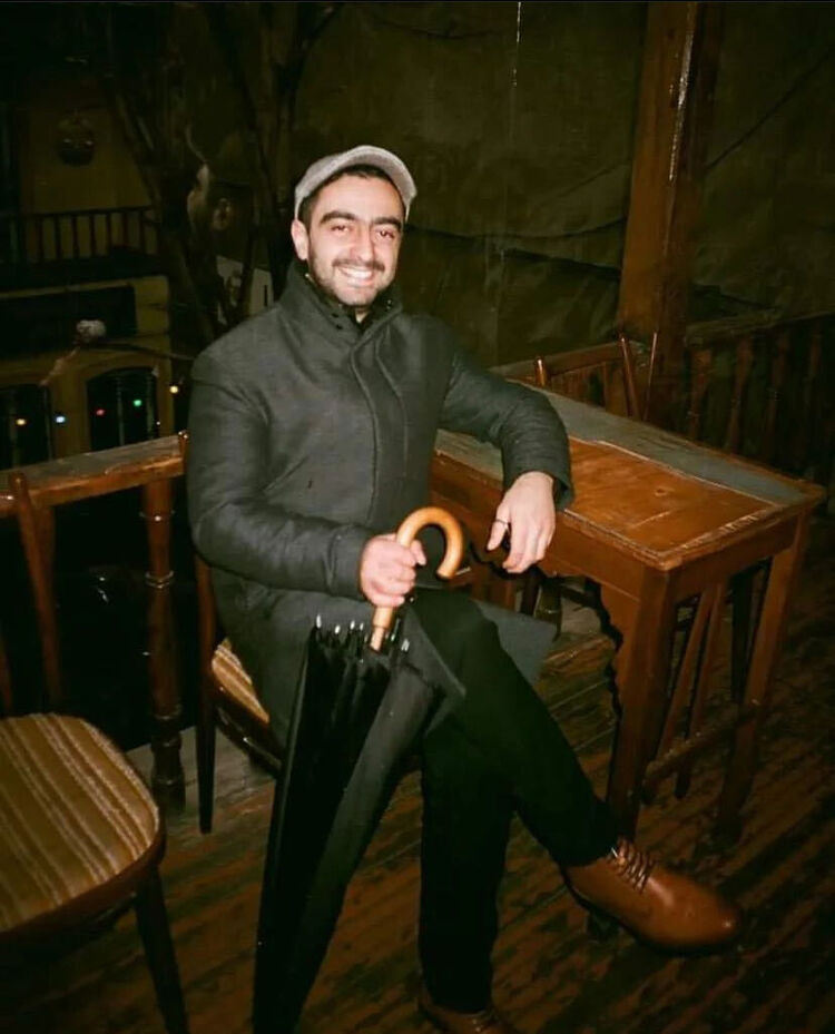  ,   Artyom, 28 ,   ,   