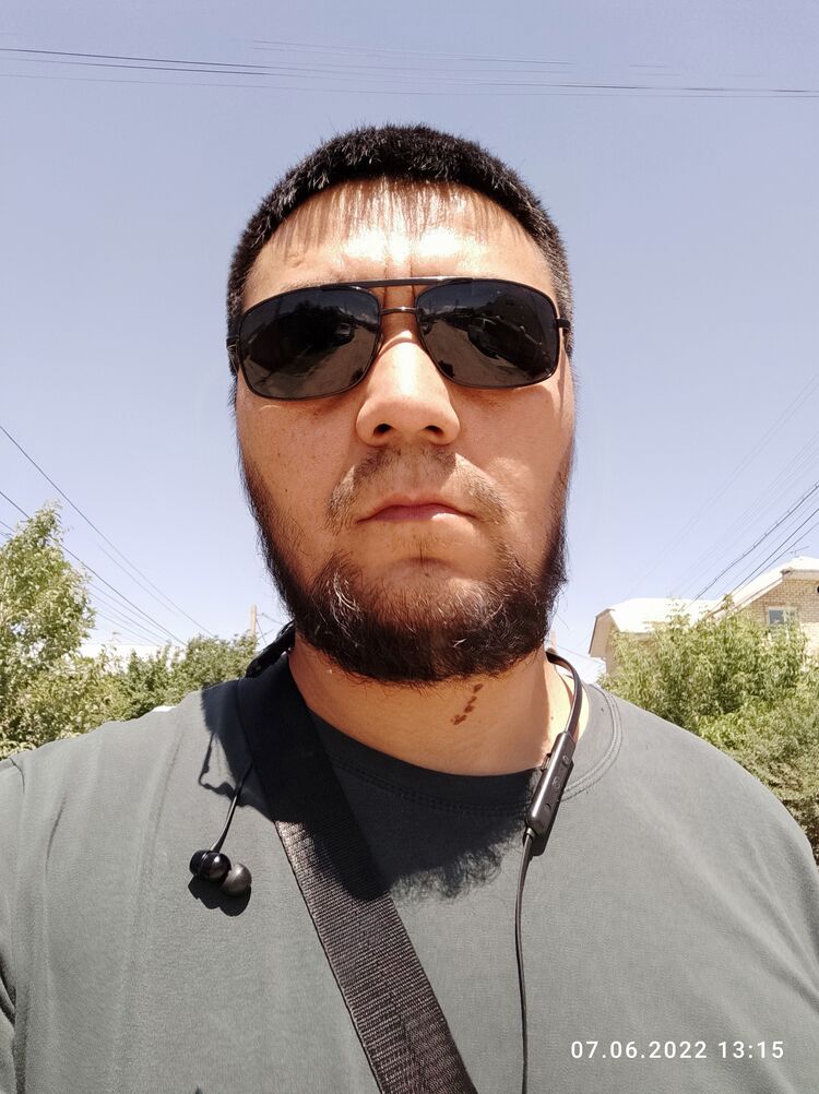  31335073  Odil, 37 ,    