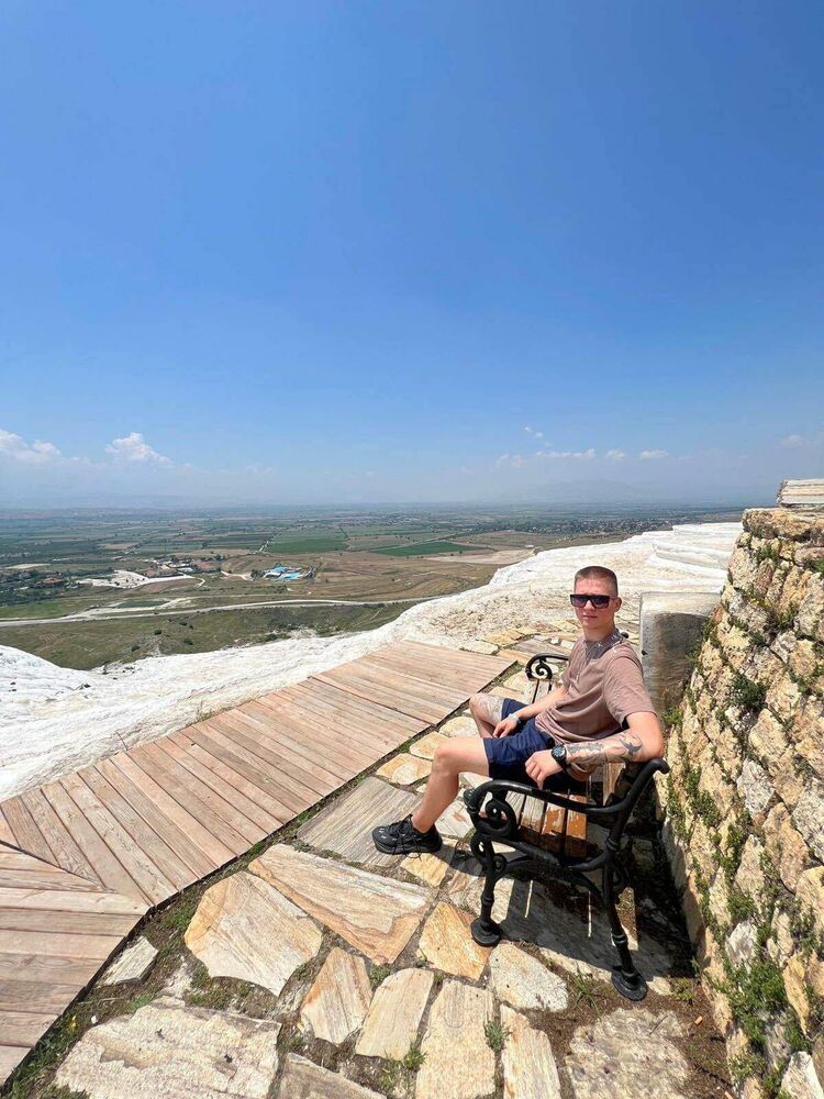 ,   Maksim, 22 ,   ,   , 
