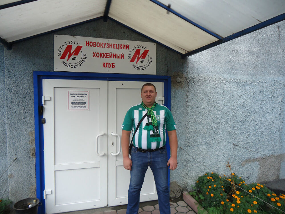  ,   Miha, 39 ,   