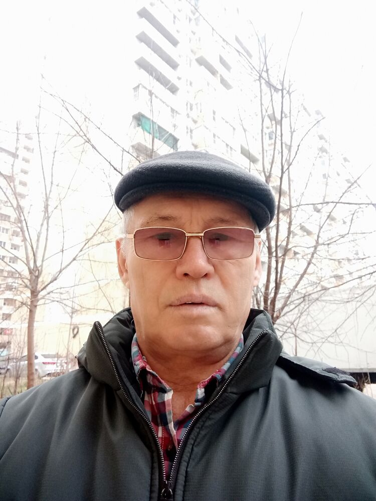  31885783  , 67 ,    