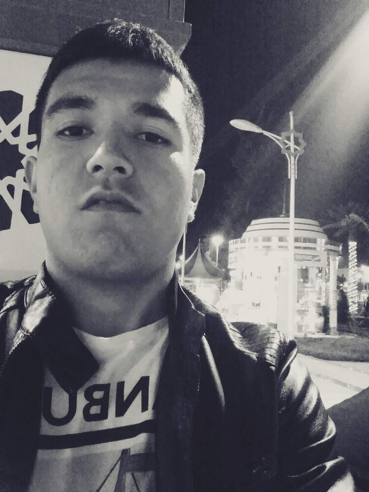  27061293  , 35 ,    -