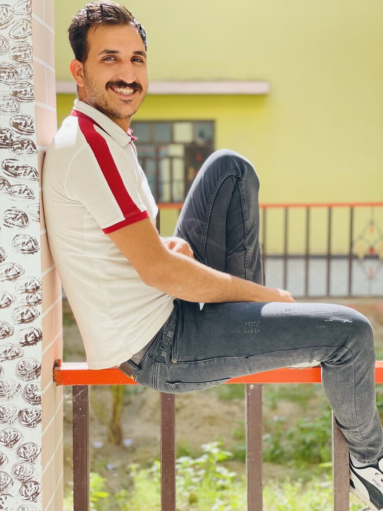  ,   Sajad, 27 ,   ,   