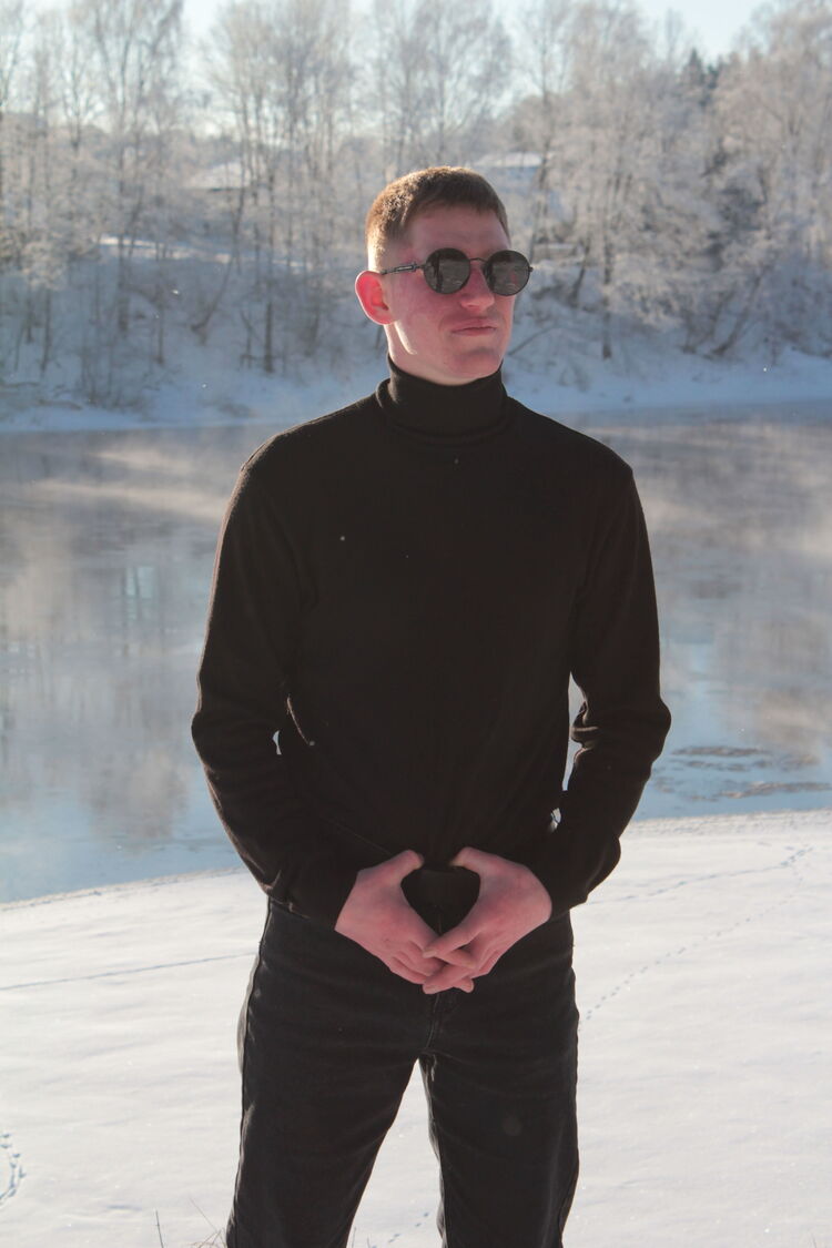  ,   Ilya, 20 ,   ,   , c 