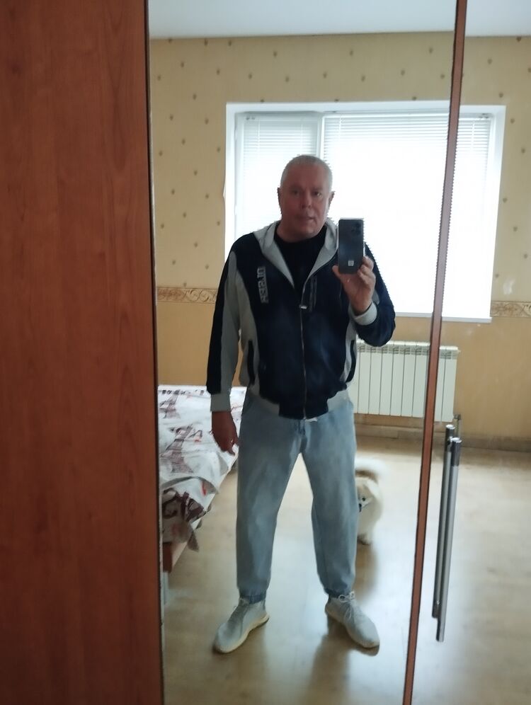  34985253  Alex, 54 ,    