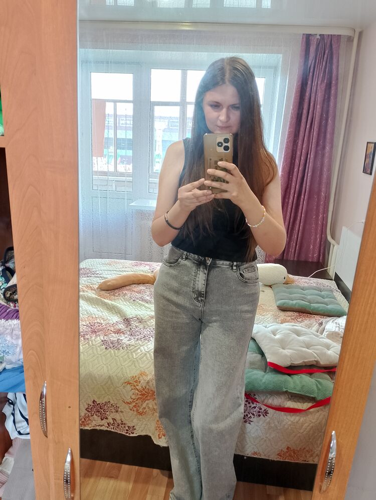  53053273  , 36 ,    -