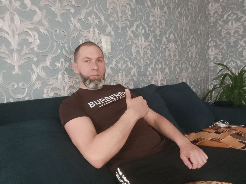  44236693  , 49 ,    