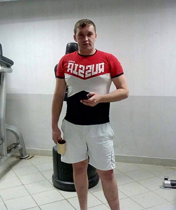  44273323  , 37 ,    --