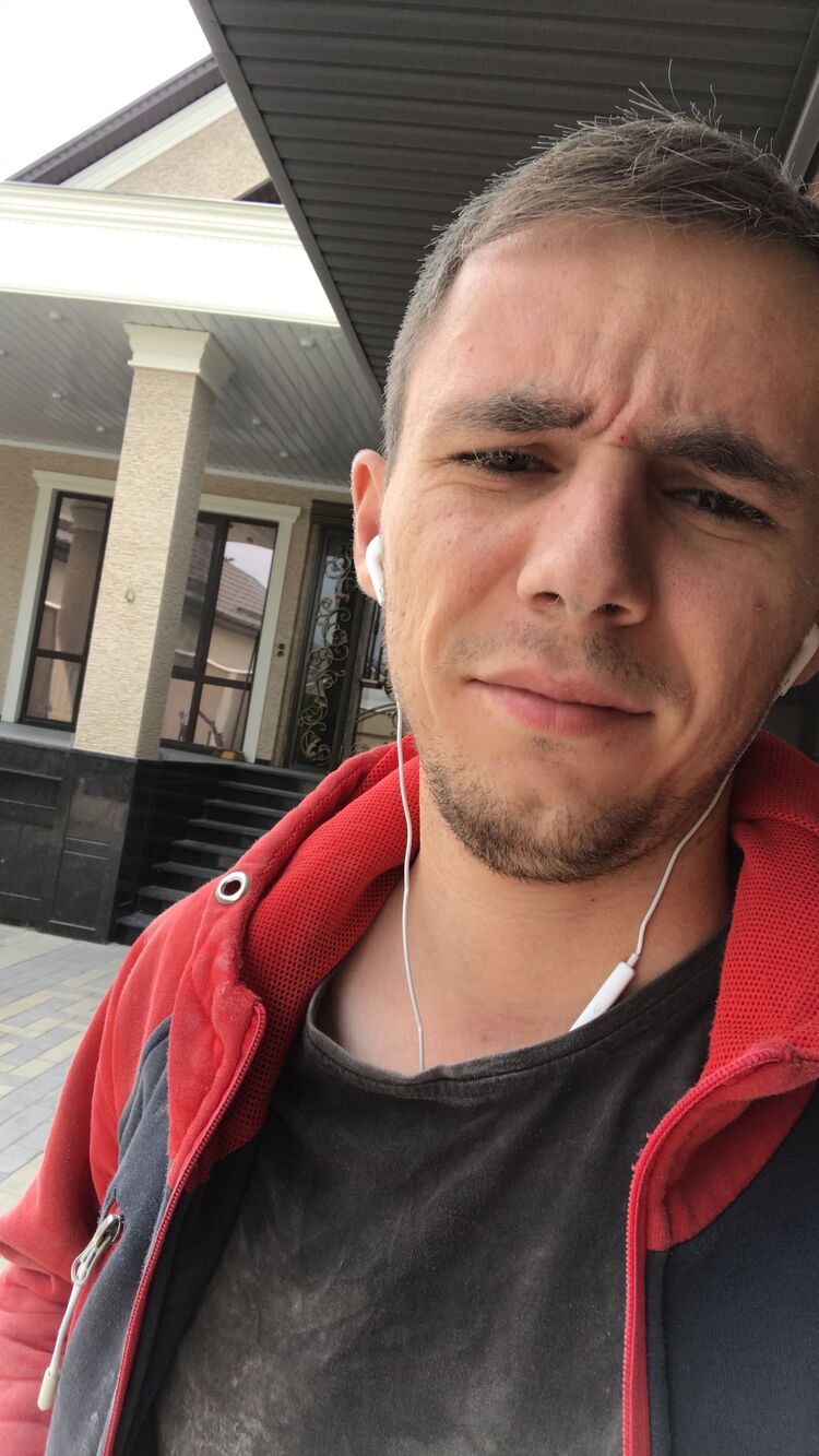  48123143  , 28 ,    