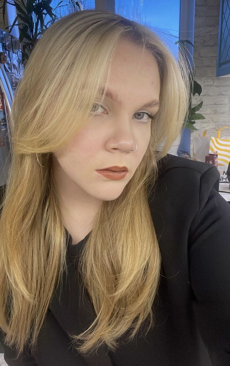  33910763  Maya, 23 ,    