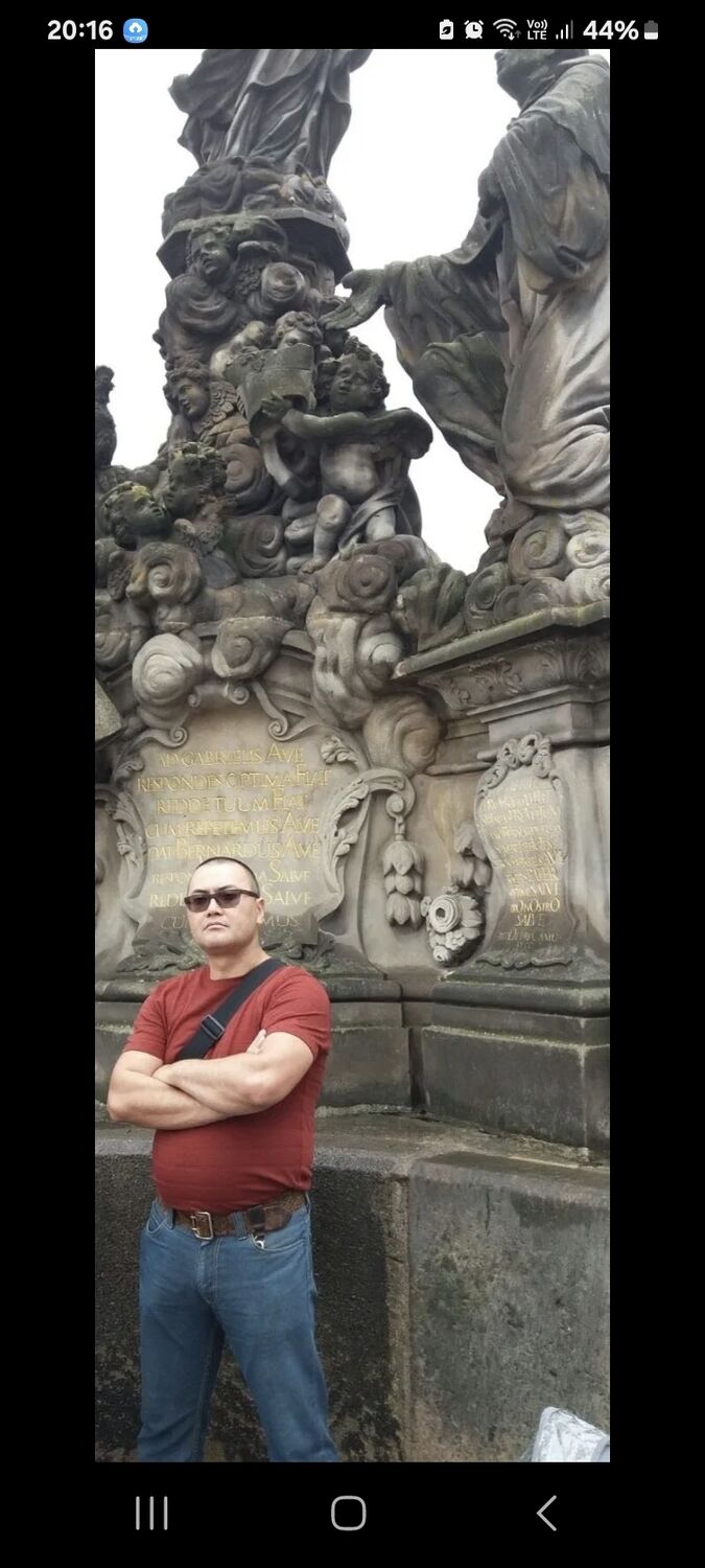  41867233  Kamil, 49 ,    