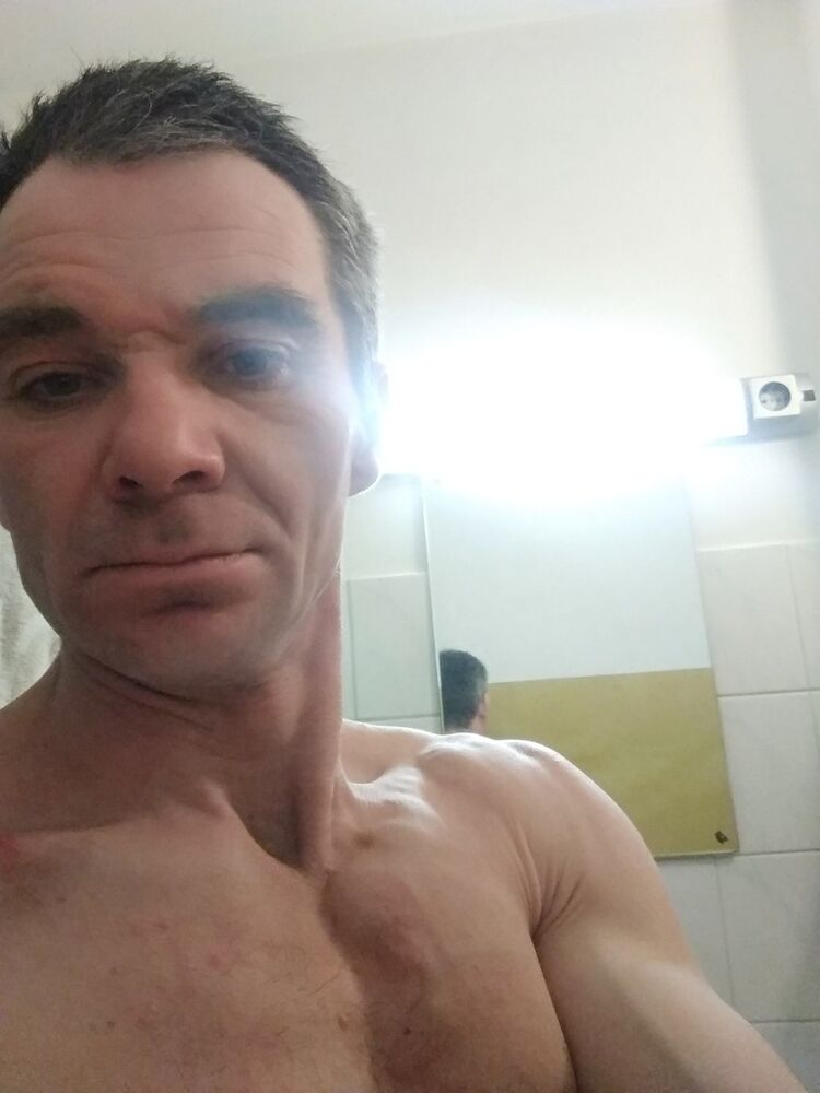  ,   Robert, 48 ,   ,   , c 