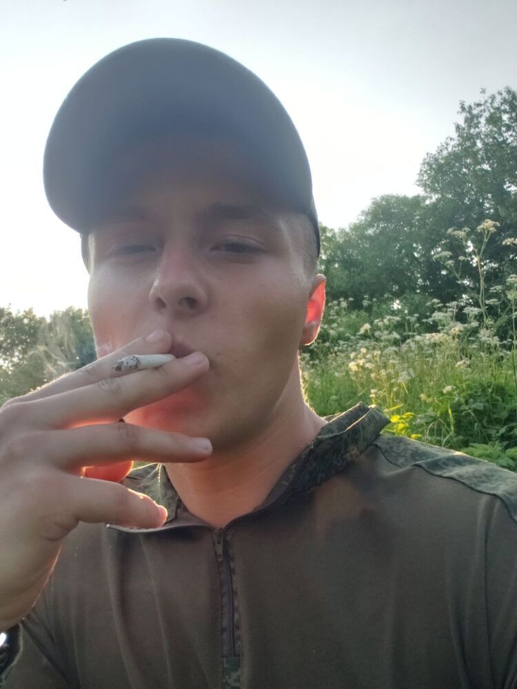  36834913  Dmitriy, 21 ,    