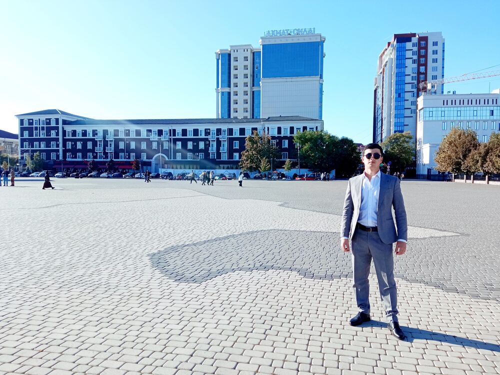  ,   Ilkhom, 25 ,   ,   , c , 