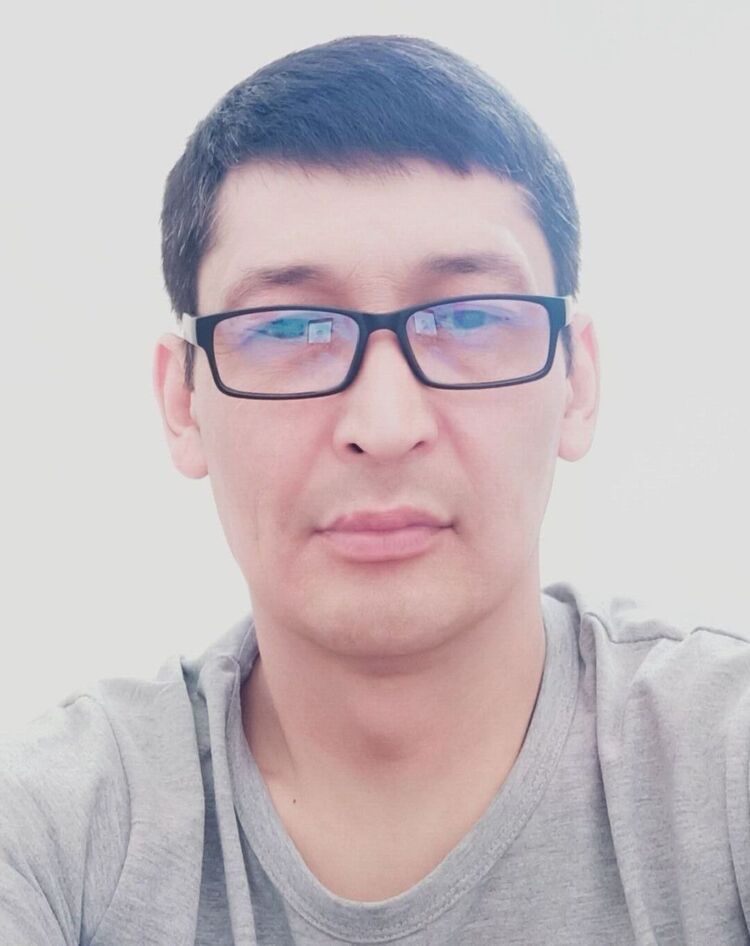  46212733  , 44 ,    