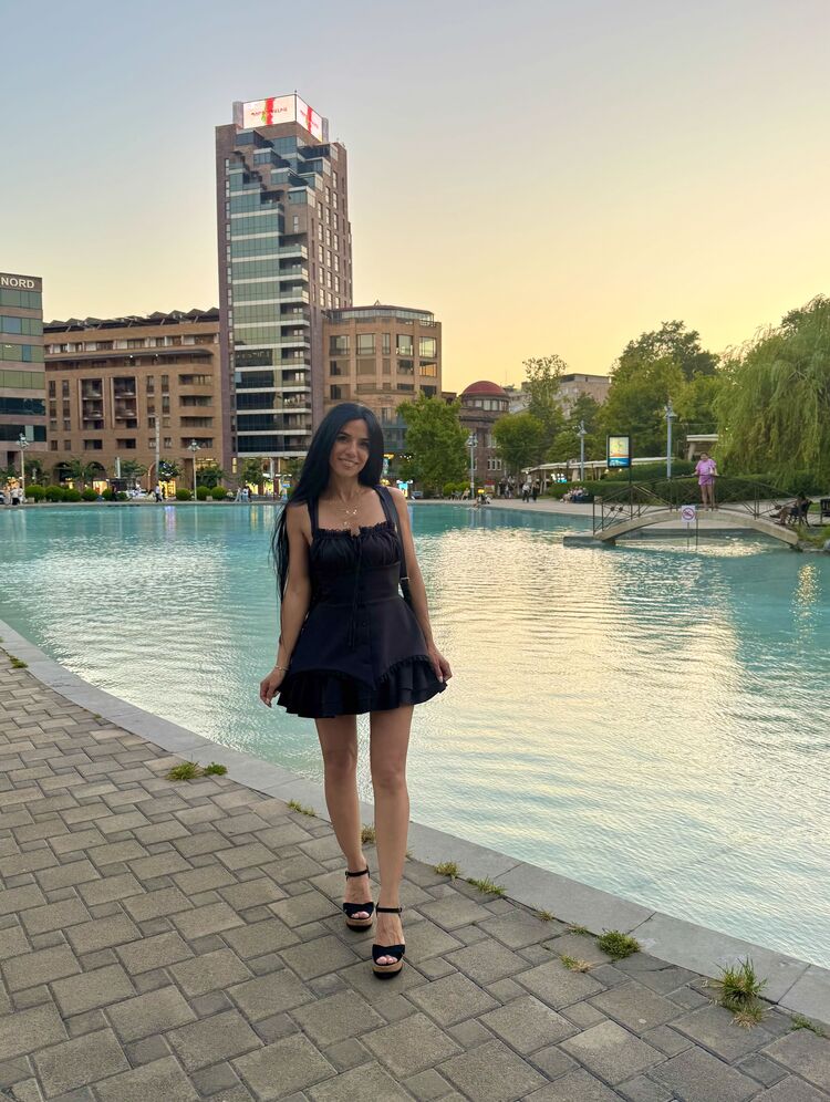  54224893  Gaya, 44 ,    