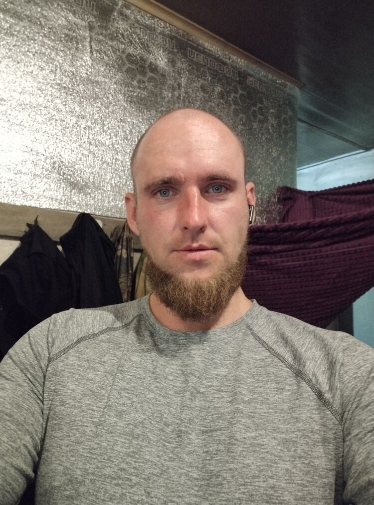  41581863  , 33 ,    --