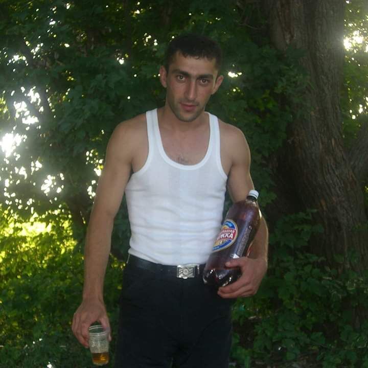  ,   Marat, 37 ,   ,   