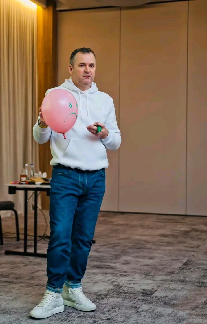  Arlingham,   Corneliu Sau, 54 ,   ,   , c , 