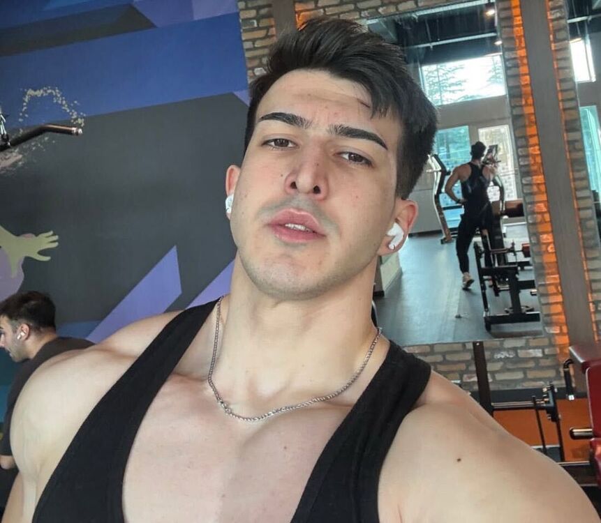  ,   Aslan, 38 ,   ,   