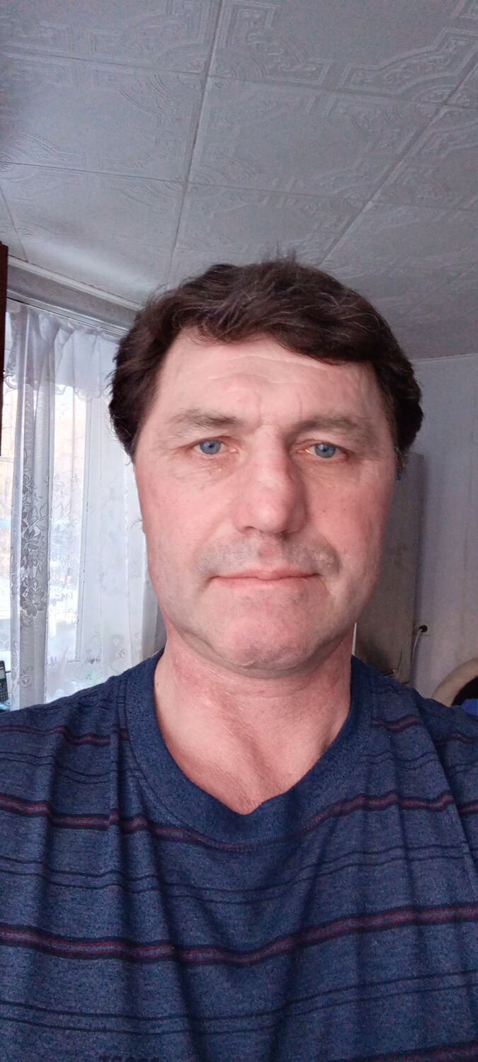  34329353  Igor, 50 ,    