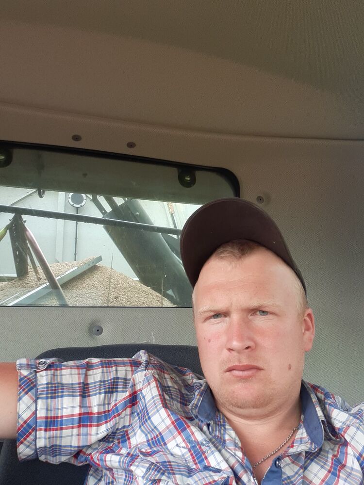  30416483  , 33 ,    