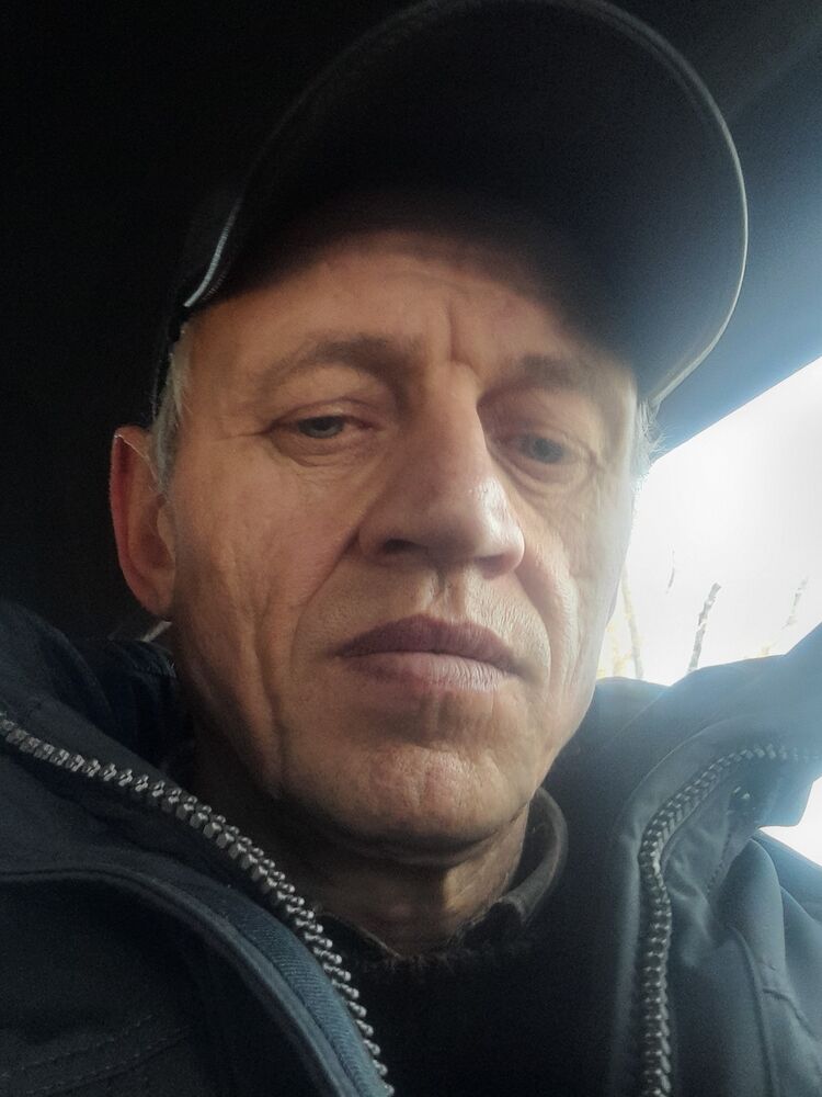 41418463  ndrez, 49 ,    