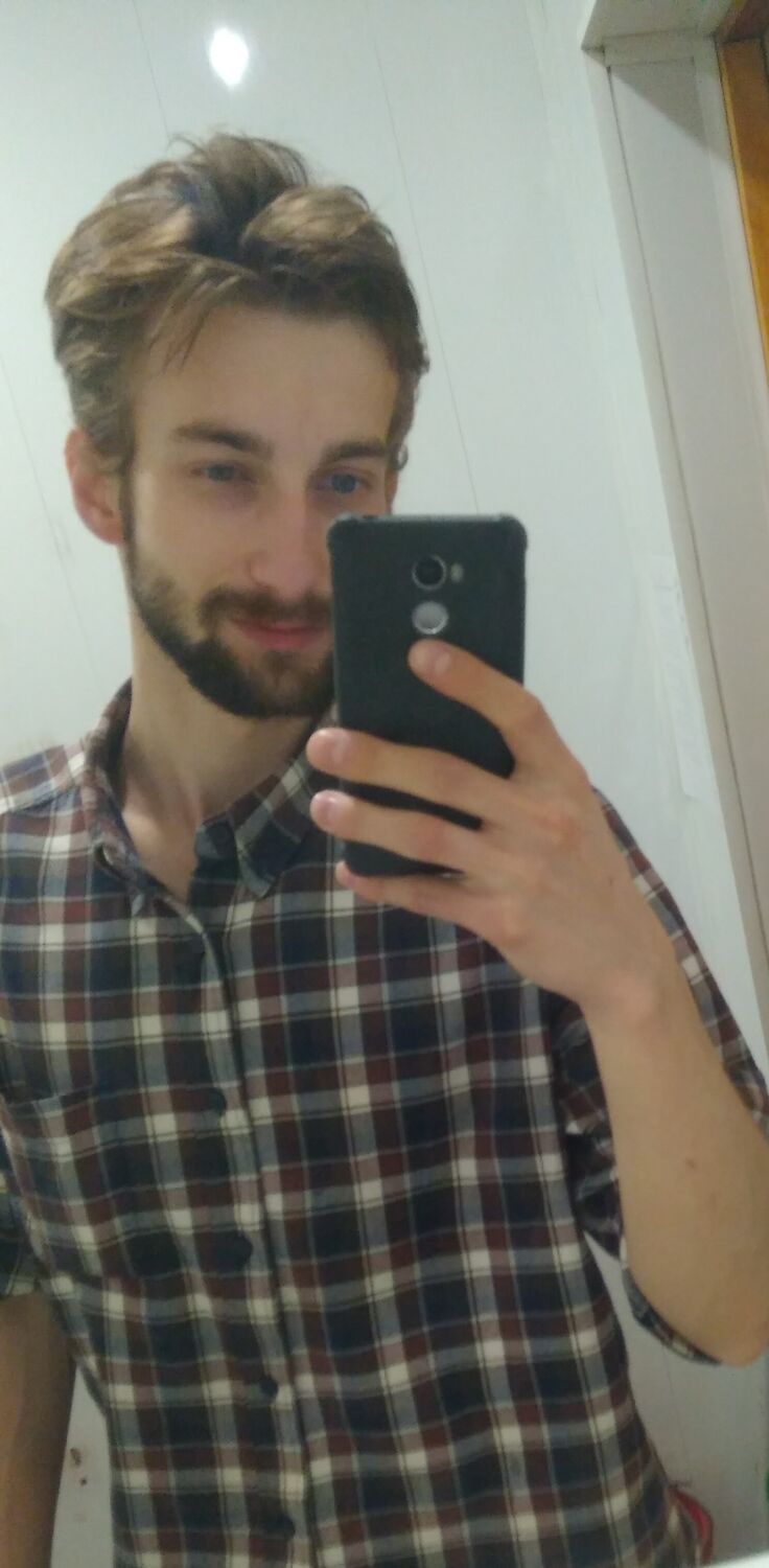  44885383  , 28 ,    