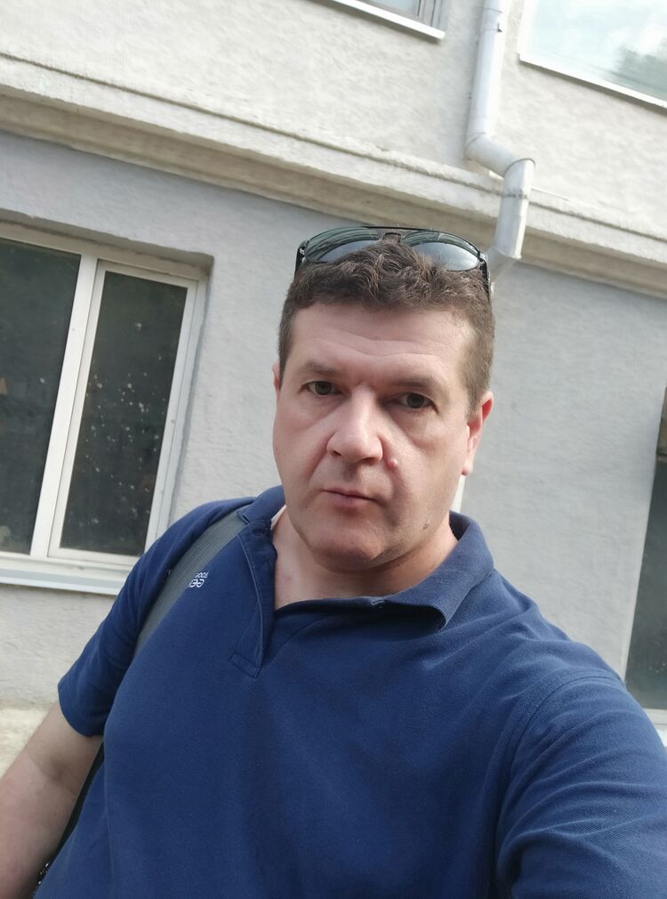  24957653  Igor, 47 ,    