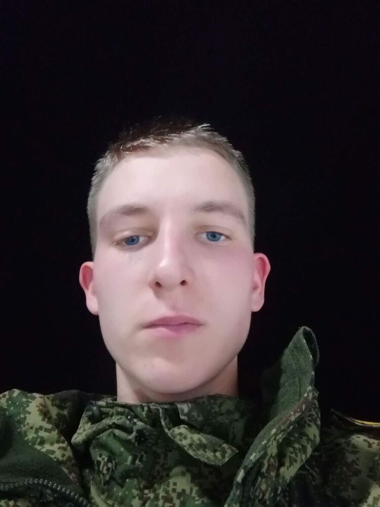  38133223  KiSL, 23 ,    