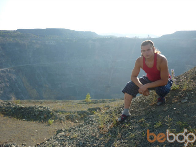  ,   Hektor, 33 ,  
