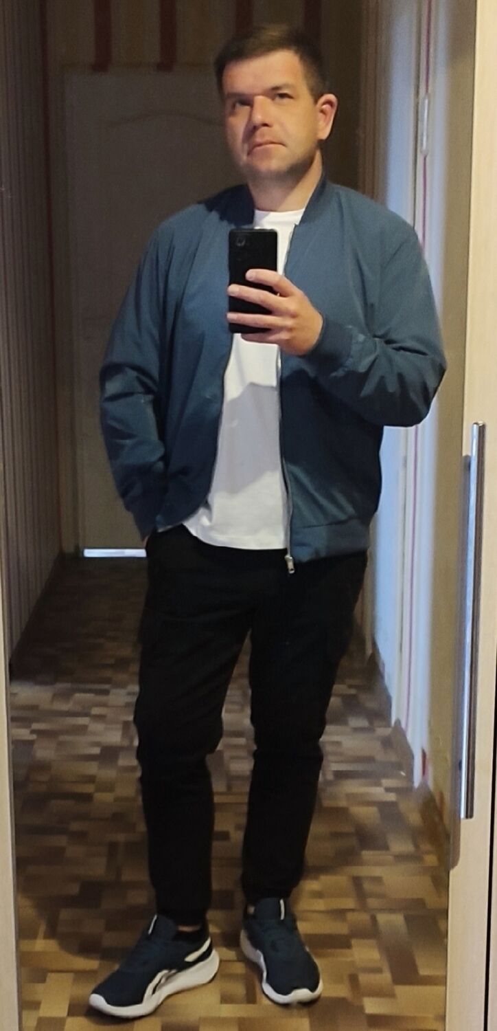  42471763  , 39 ,    