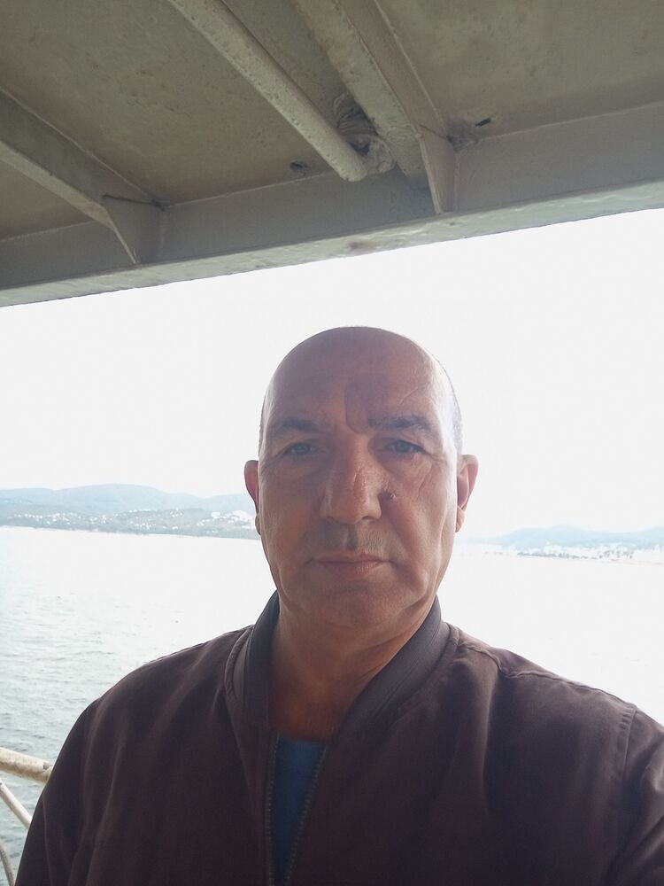  53749313  Ahmet Ahmet, 50 ,    Bansko
