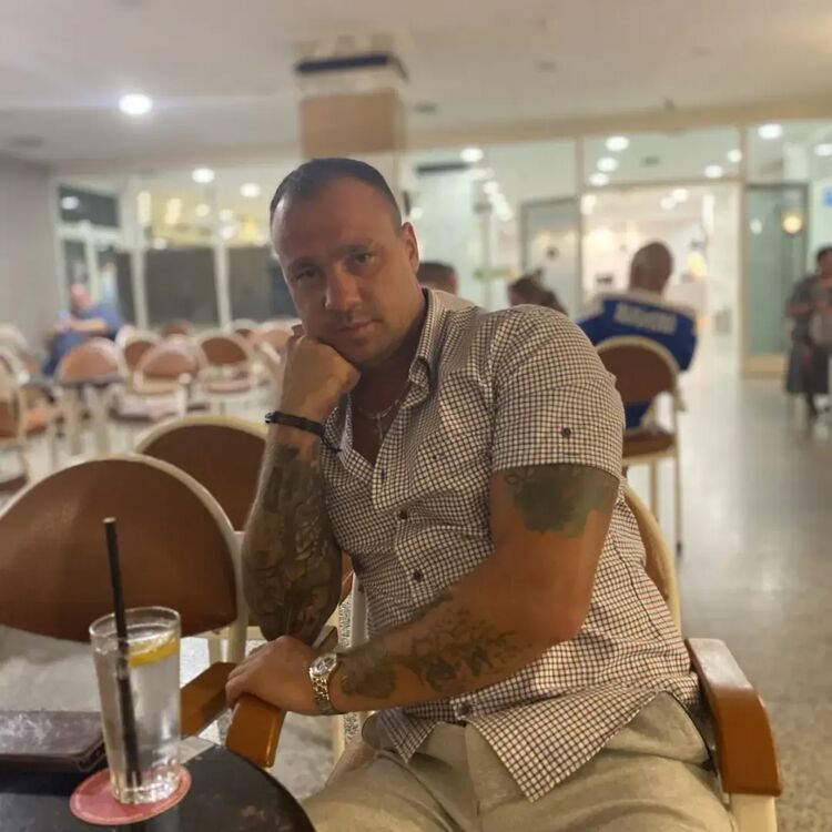  Grojec,   Misha, 37 ,   ,   , 