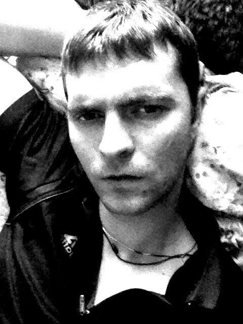  54195223  Denis, 36 ,     