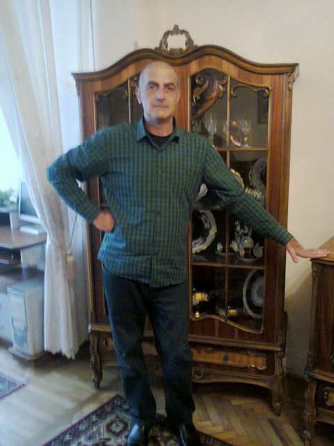  ,   Artur, 59 ,   