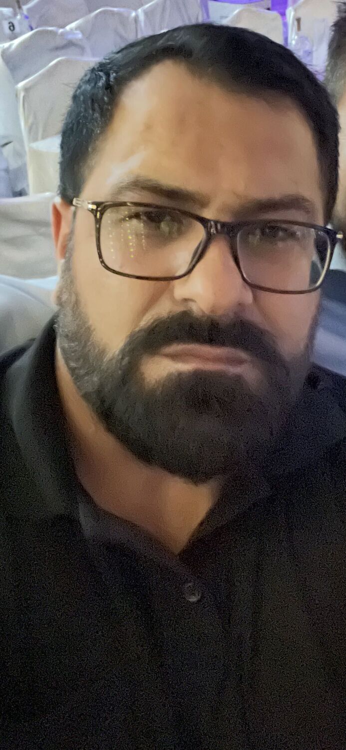 52636223  Armen, 45 ,    Dortmund