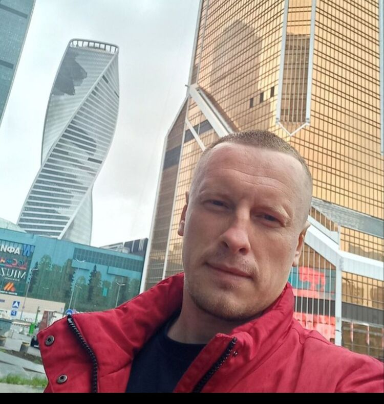  54272543  Maxim, 31 ,    