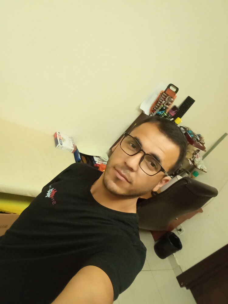 ���� 29598713 ������� Adriano, 36 ���, ���� ���������� � ��������