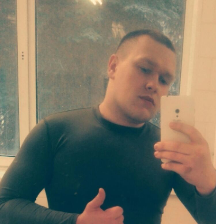  43613503  , 28 ,    