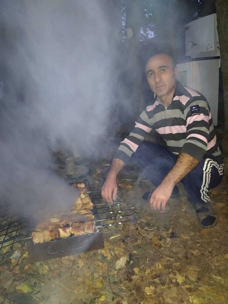  21390733  , 48 ,    