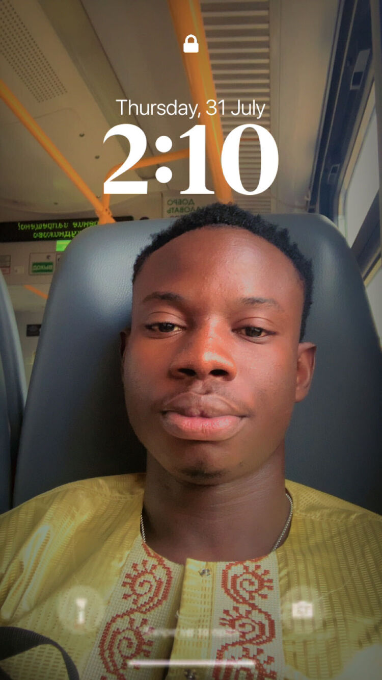 52991643  Modibo, 27 ,    