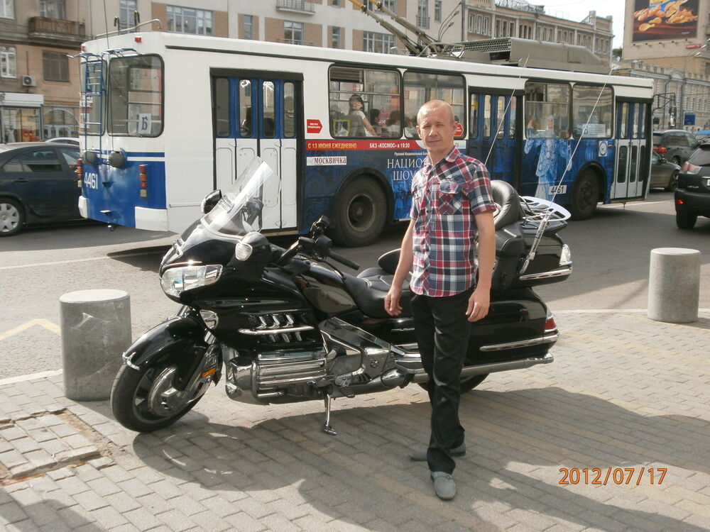  8659513   tt, 40 ,    